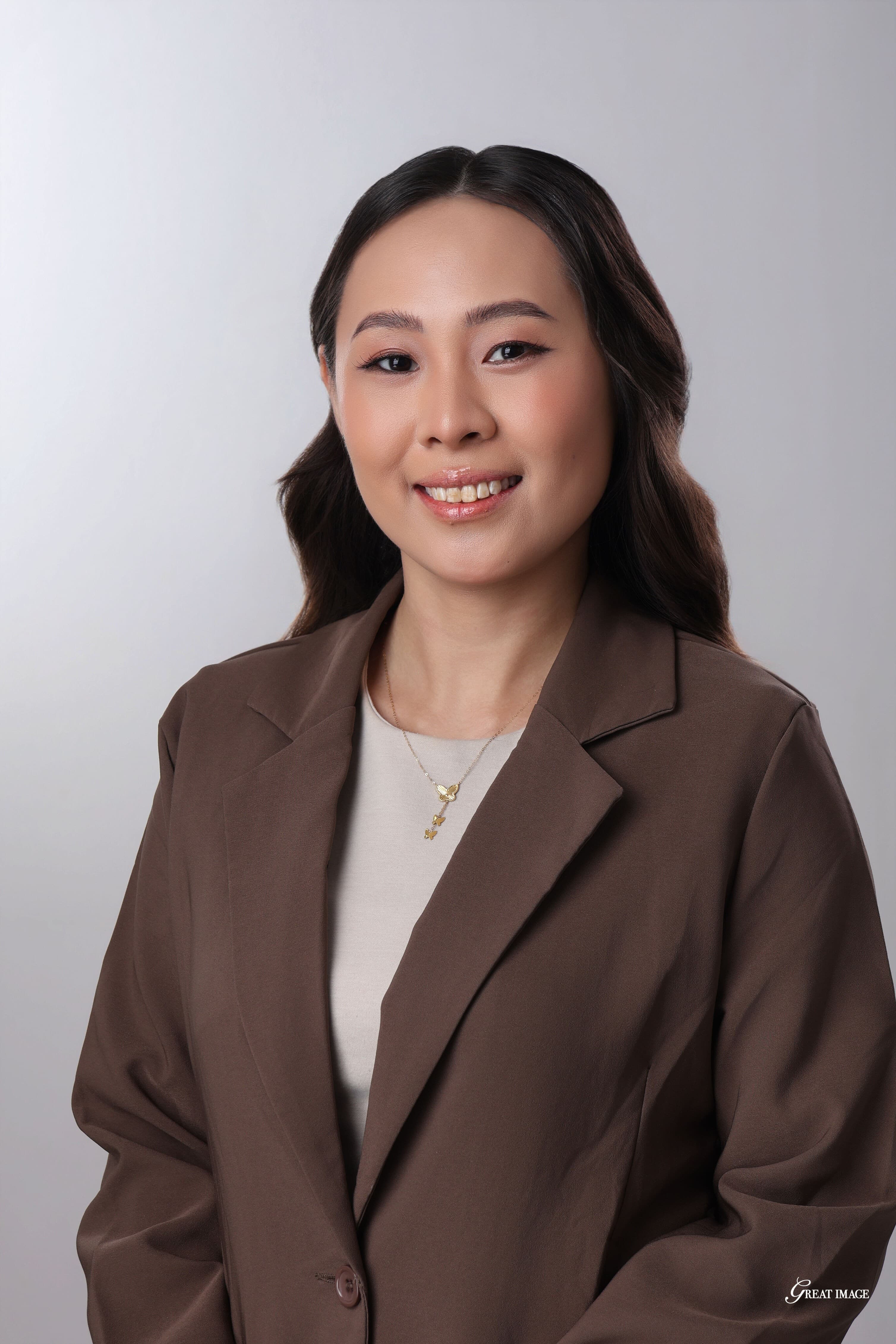 Leslie R.