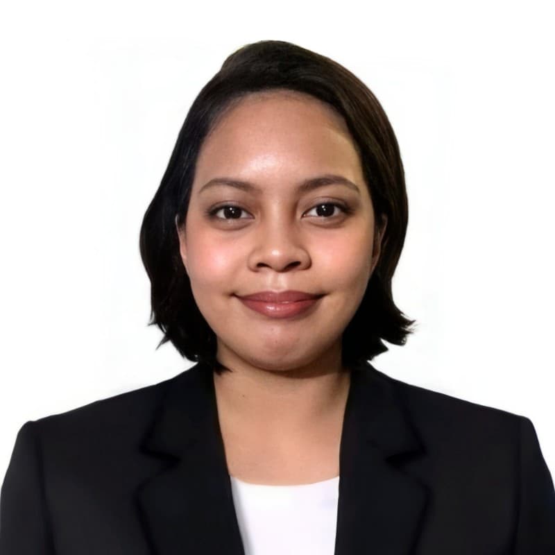 Stella M.