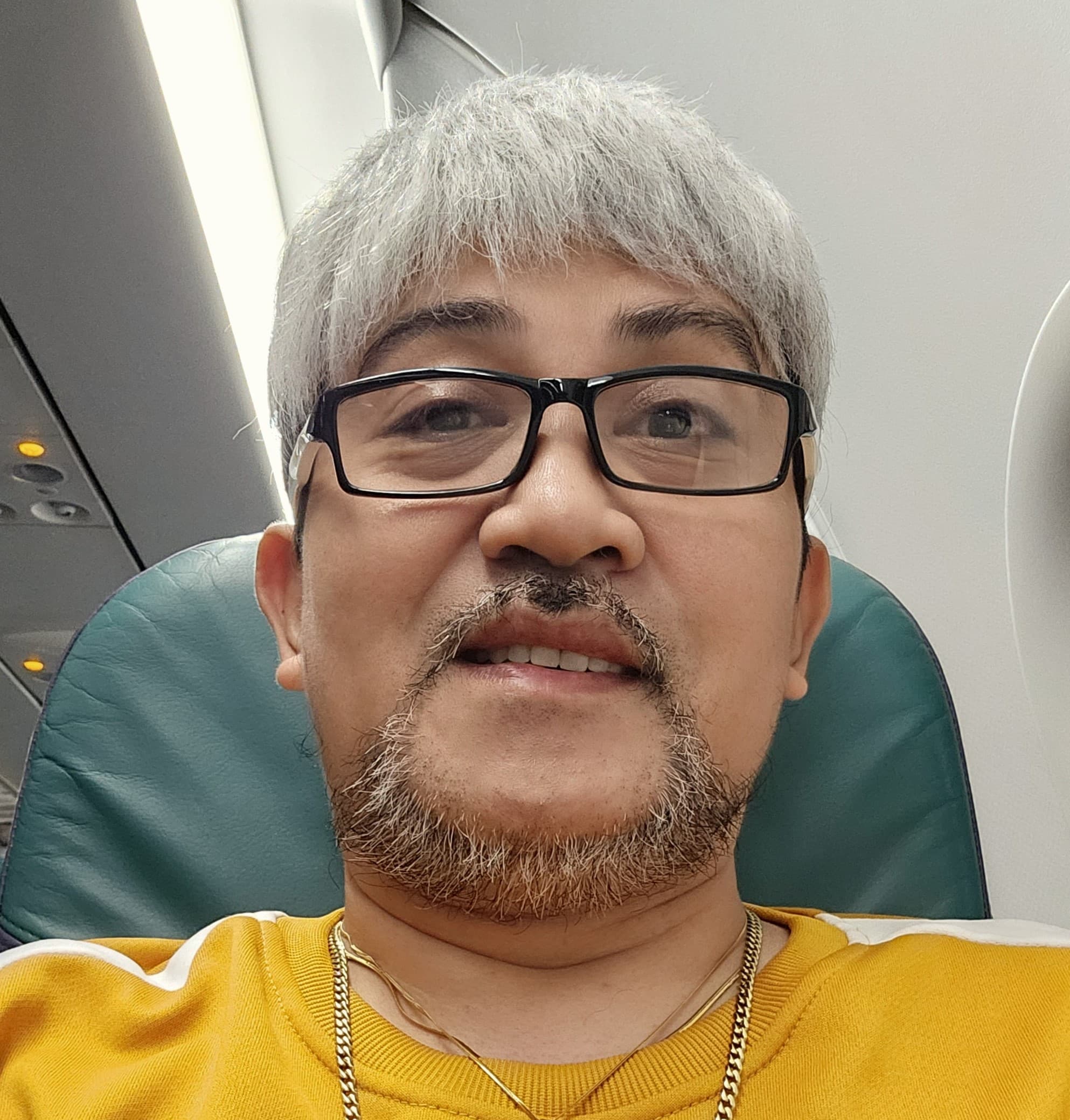 RJ A.