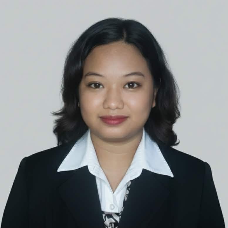 Claire P.
