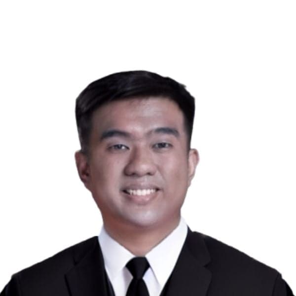 Lorenzo R.