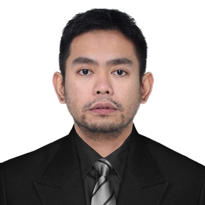 Jhusty J.