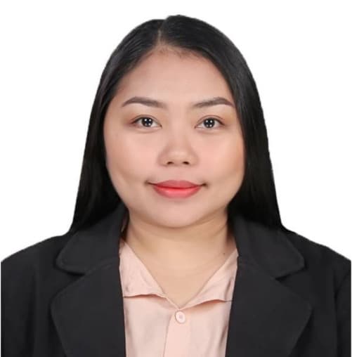 Khinelyn L.