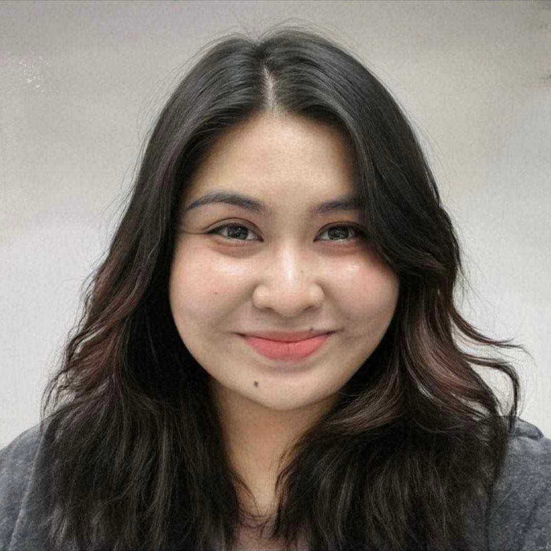 Mari F.