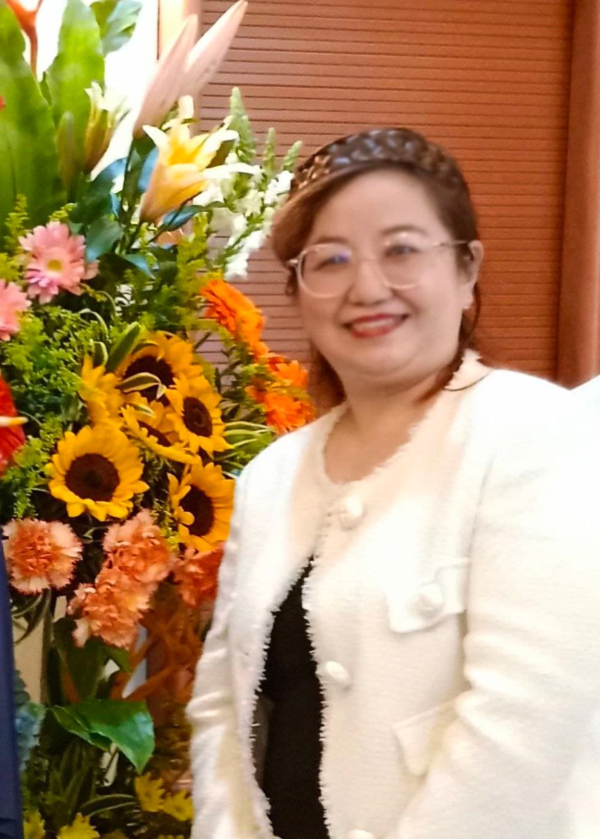 Jennifer E.