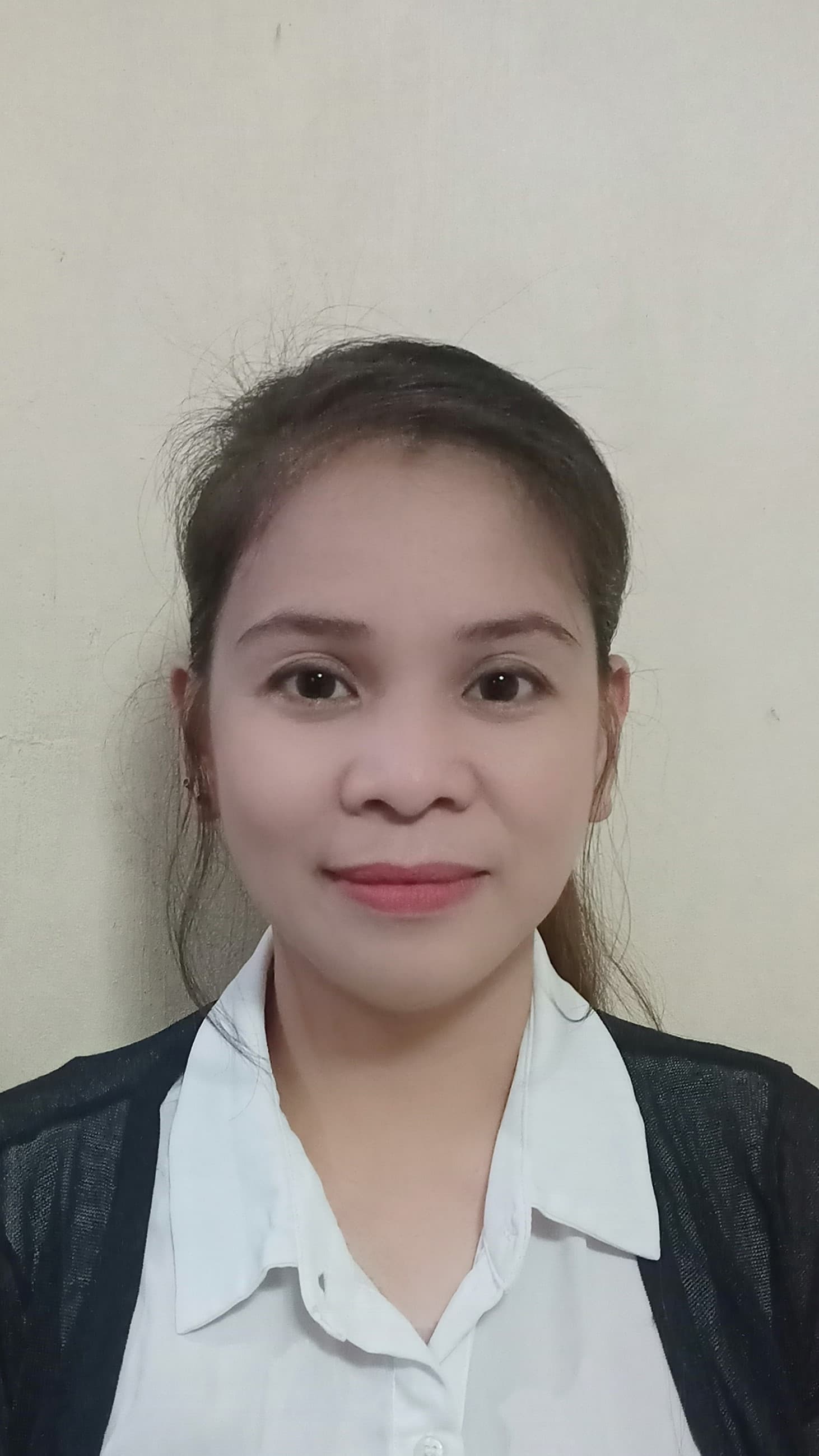 Maricris F.