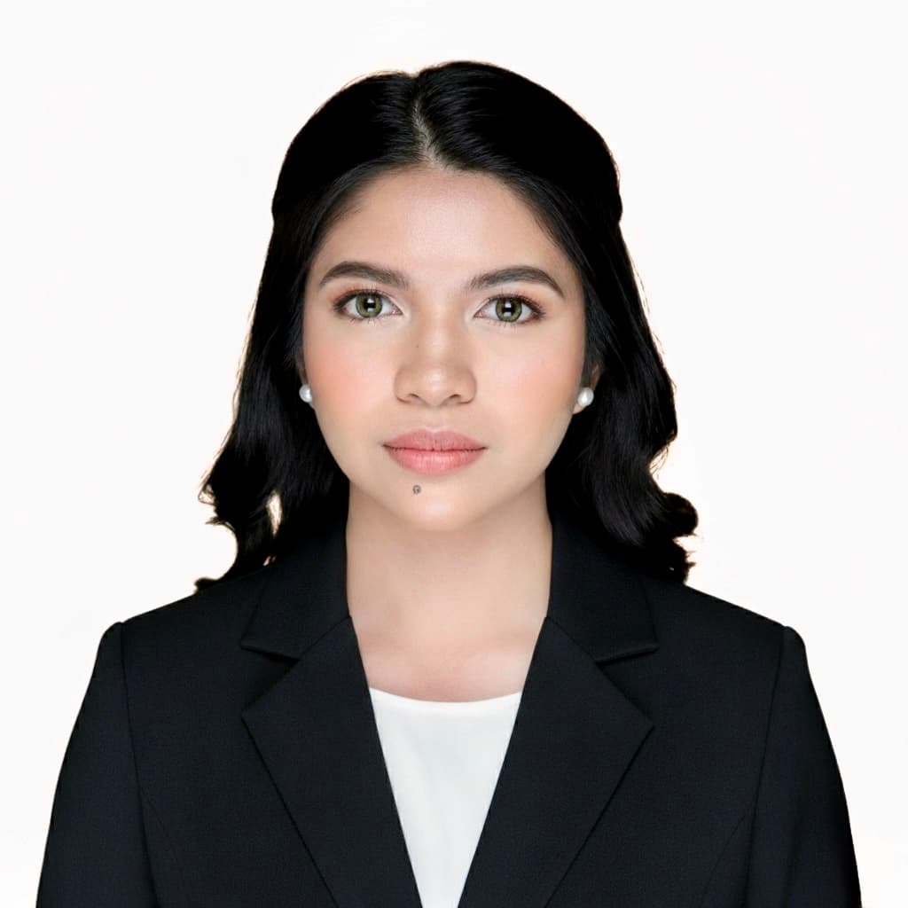 Samantha R.