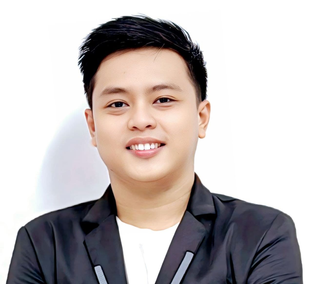 Daren R.