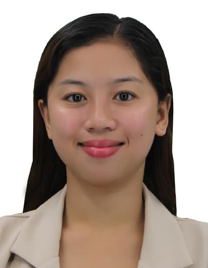 Claire T.
