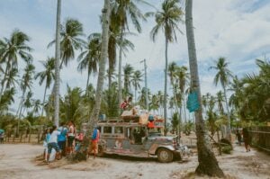 What Language Do Filipinos Speak?